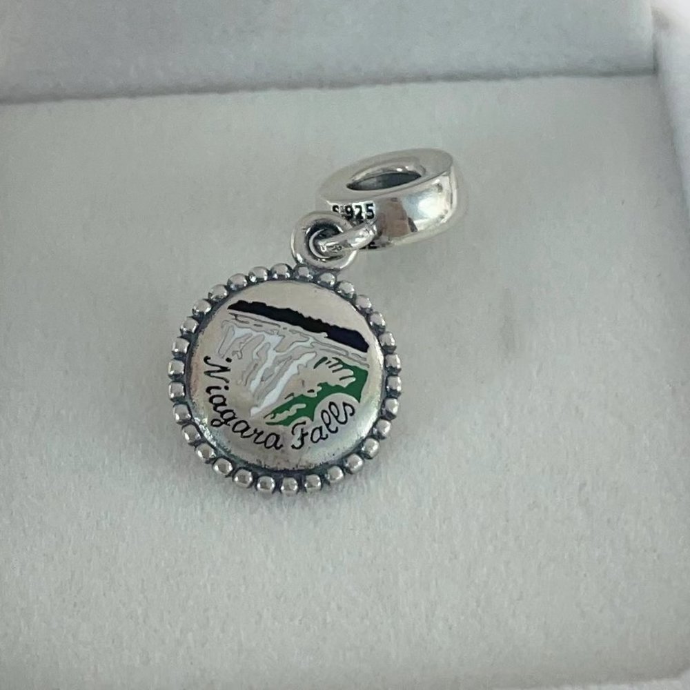 Pandora Niagara Falls Exclusive Dangle Charm with Pandora Box